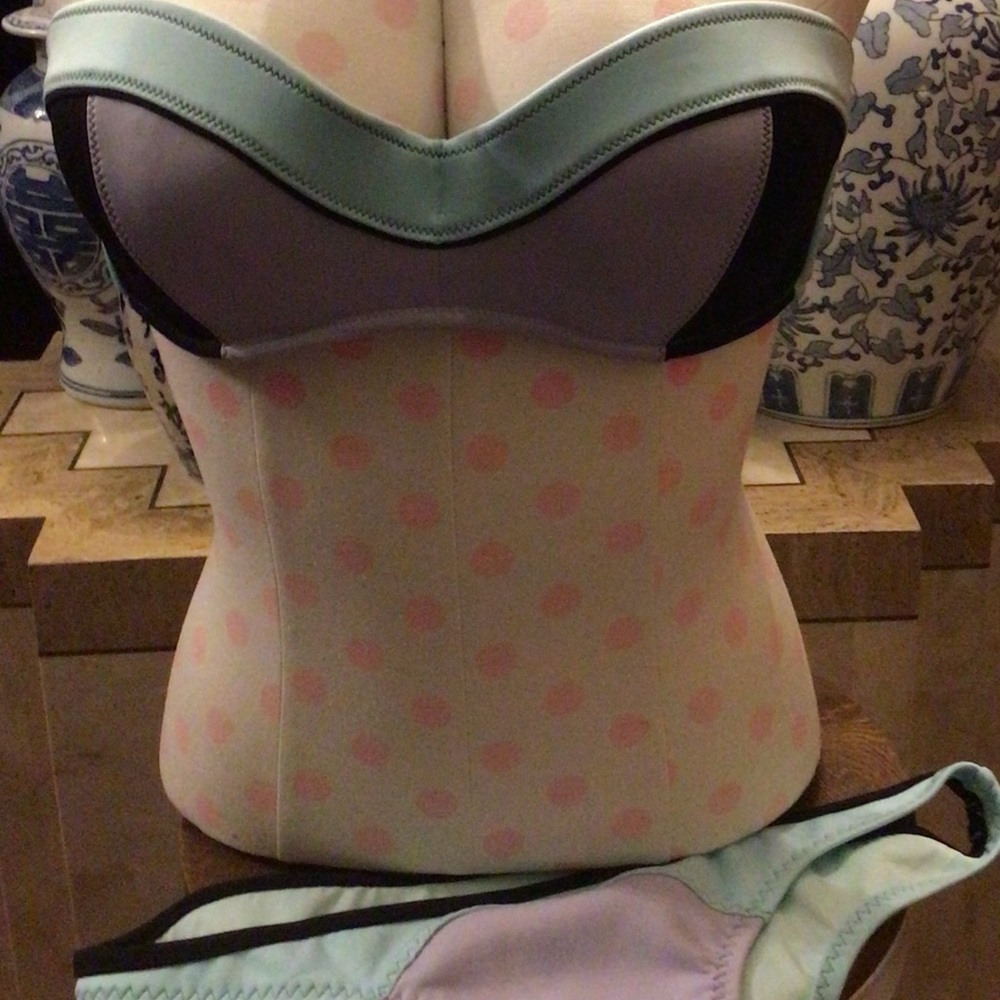 VICTORIA’S SECRET 2 Pc BIKINI SIZE L